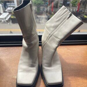 Vagabond White Leather Ankle Boots size 38 / US 7.5